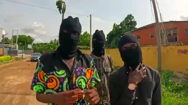 exploring-nigerias-underworld-meeting-the-yahoo-boys-in-oshodi