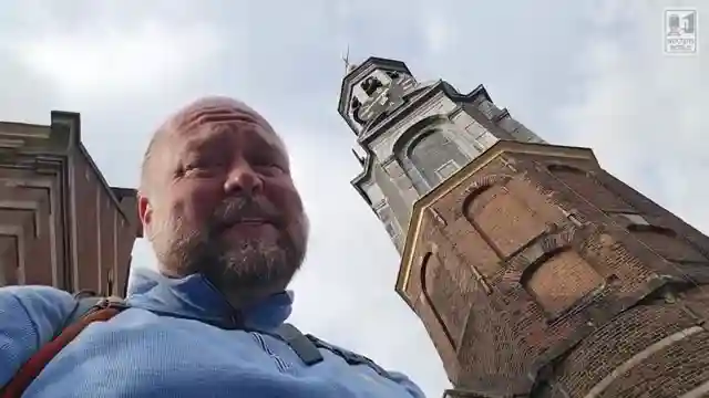 exploring-amsterdam-tourist-love-hate-relationship-unveiled