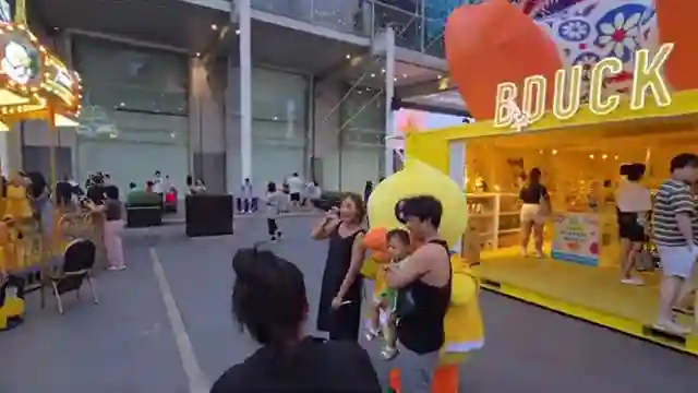 bangkok-street-food-market-b-duck-theme-park-a-family-adventure