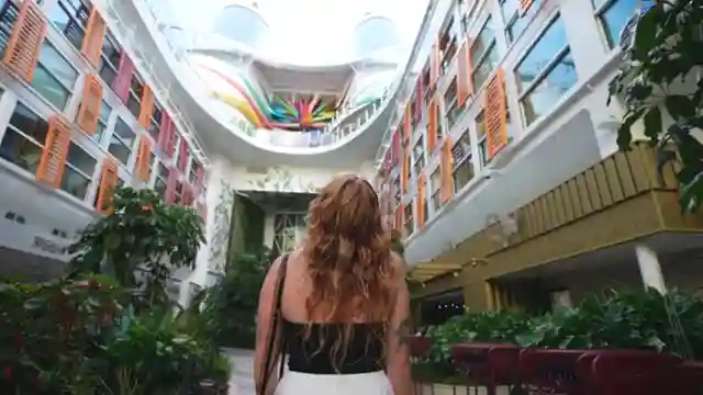 exploring-the-worlds-largest-cruise-ship-with-the-endless-adventure