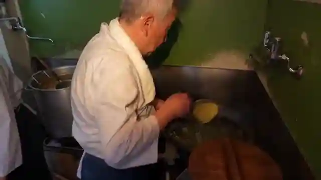 tokyo-food-adventure-with-luke-martin-sliced-beef-ramen-and-wagyu-beef