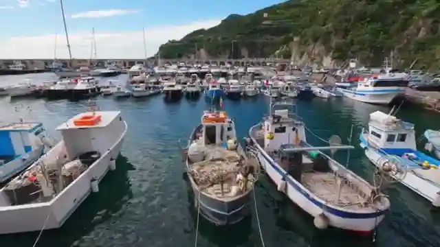 exploring-the-enchanting-amalfi-coast-hidden-gems-and-glamorous-getaways