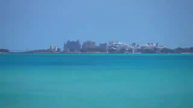 bahamas-weekend-getaway-rum-punch-pigs-and-paradise
